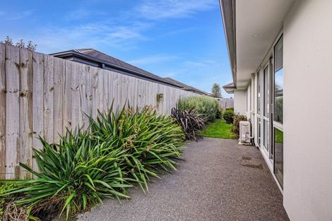 Photo of property in 24 Maka Lane, Halswell, Christchurch, 8025