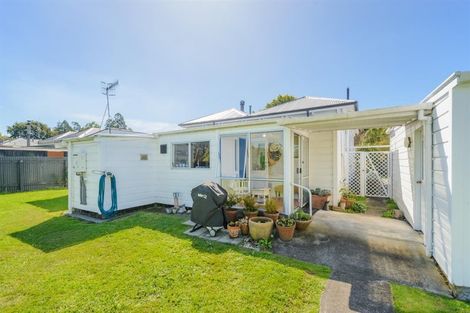 Photo of property in 27 Bond Street, Marton, 4710