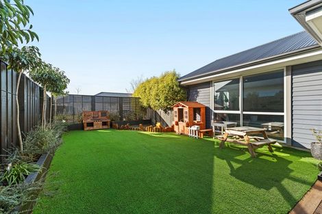 Photo of property in 56 Watkins Drive, Rangiora, 7400