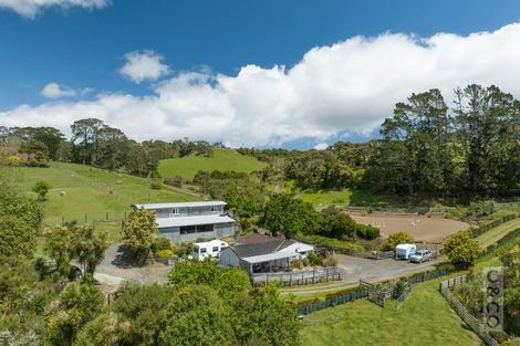 Photo of property in 25 School Road, Waimauku, 0881