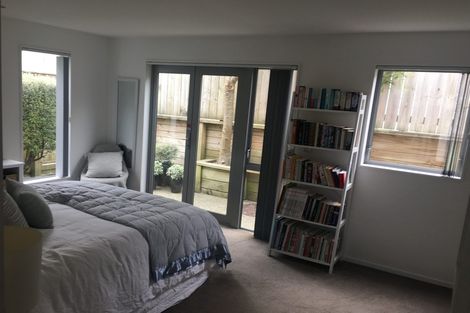 Photo of property in 3/12 Agra Crescent, Khandallah, Wellington, 6035