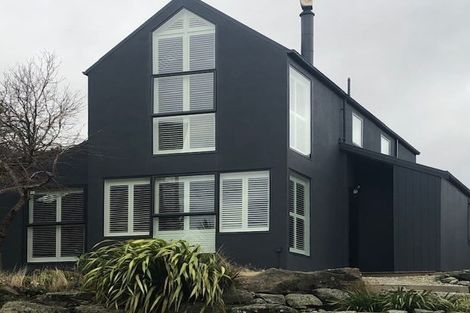Photo of property in 7 Holly Court, Kelvin Heights, Queenstown, 9300
