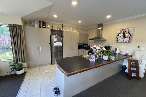 Photo of property in 6a Neeve Place, Taradale, Napier, 4112