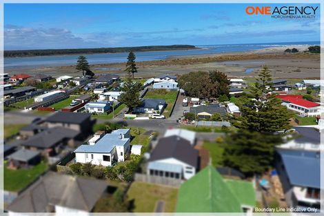 Photo of property in 26 Hall Place, Foxton Beach, Foxton, 4815
