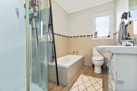 Photo of property in 1/29 Cosgrave Road, Papakura, 2110