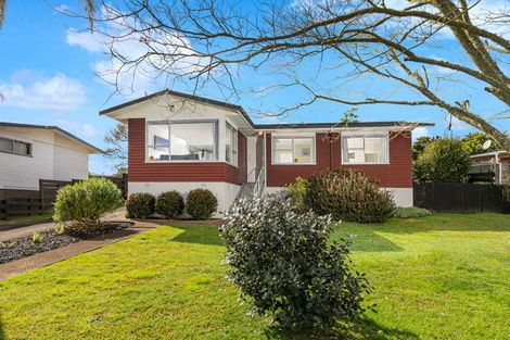 Photo of property in 36 Chilcott Road, Henderson, Auckland, 0612