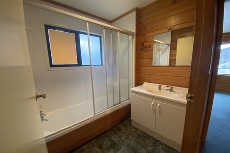 Photo of property in 64 Dominion Road, Papakura, 2110