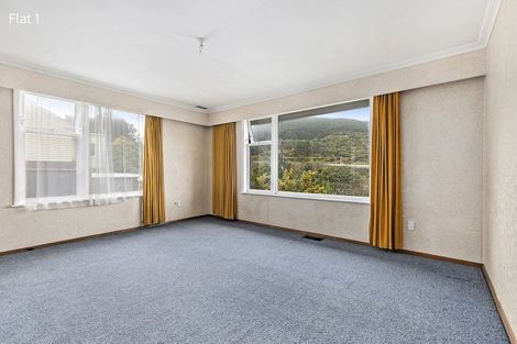 Photo of property in 5 Coates Street, Tawa, Wellington, 5028