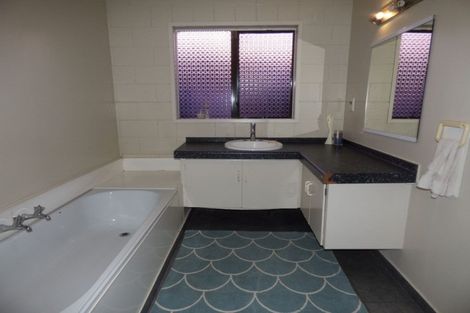 Photo of property in 97 Poplar Grove, Whalers Gate, New Plymouth, 4310