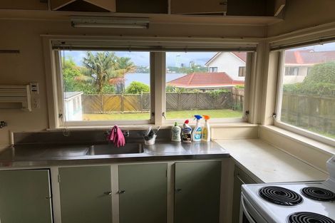 Photo of property in 82 Shakespeare Road, Milford, Auckland, 0620