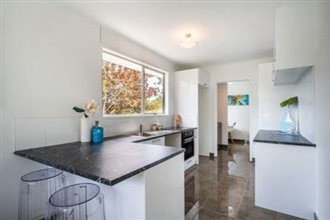 Photo of property in 9 Juniper Road, Sunnynook, Auckland, 0620