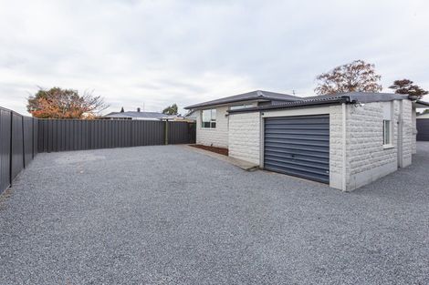 Photo of property in 21 Camelia Place, Islington, Christchurch, 8042