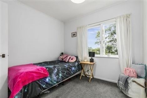 Photo of property in 32 Shetland Street, Glen Eden, Auckland, 0602