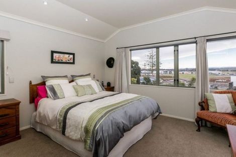 Photo of property in 37a The Esplanade, Westshore, Napier, 4110