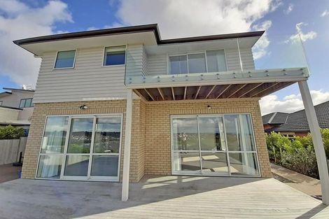 Photo of property in 12 Butler Stoney Crescent, Silverdale, 0932