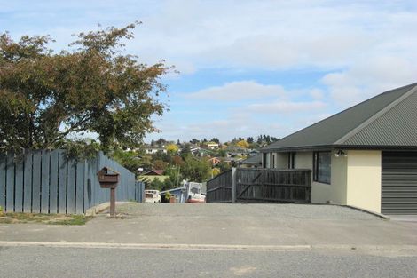 Photo of property in 32 Temple Crescent, Gleniti, Timaru, 7910