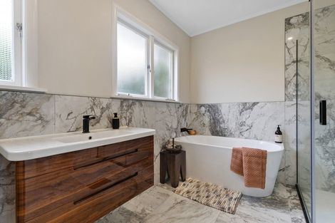 Photo of property in 94 Braid Road, St Andrews, Hamilton, 3200