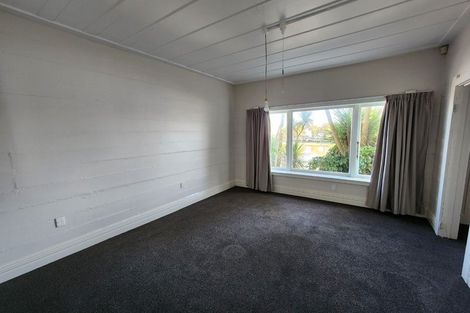 Photo of property in 53 Anzac Parade, Durie Hill, Whanganui, 4500