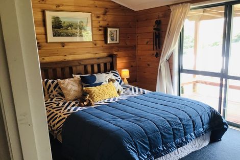 Photo of property in 10 Kirk Street, Matawai, 4075