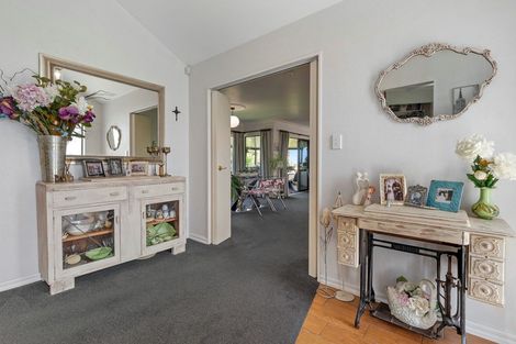 Photo of property in 70 Oteki Park Drive, Welcome Bay, Tauranga, 3112