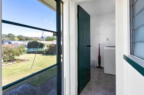 Photo of property in 9a Chilman Street, Strandon, New Plymouth, 4312