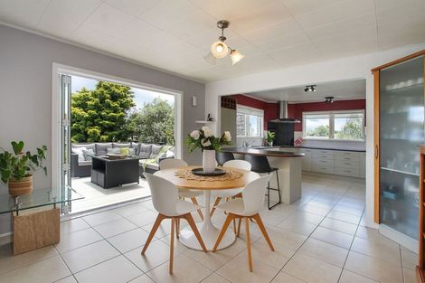 Photo of property in 15 Laurelwood Avenue, Pukekohe, 2120