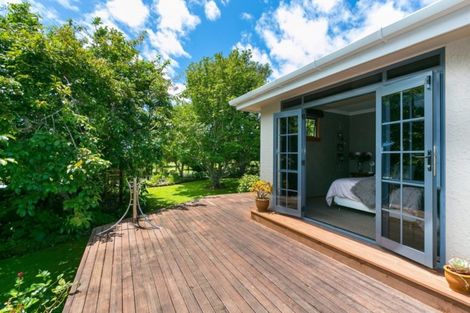 Photo of property in 3 Burgess Hill Road, Burgess Park, New Plymouth, 4371