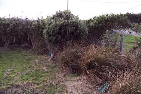 Photo of property in 35 Surrey Street, Orepuki, Riverton, 9881