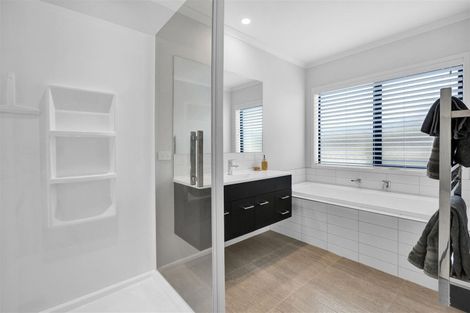 Photo of property in 5a Amy Way, Bell Block, New Plymouth, 4312