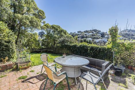 Photo of property in 17 Boundary Road, Kelburn, Wellington, 6012