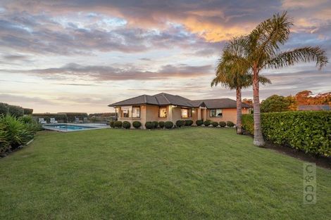 Photo of property in 849 Old North Road, Waimauku, 0882