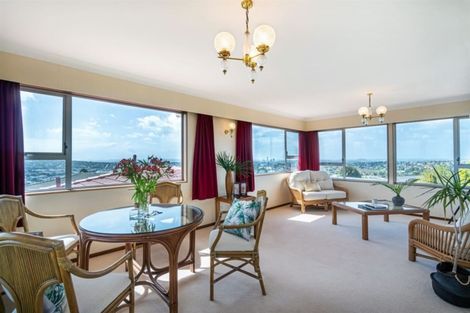 Photo of property in 15 Colin Wild Place, Glenfield, Auckland, 0629