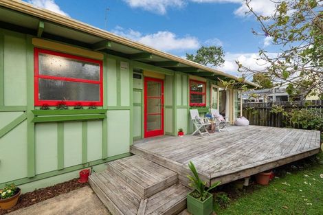 Photo of property in 1/68 Glenvar Road, Torbay, Auckland, 0630