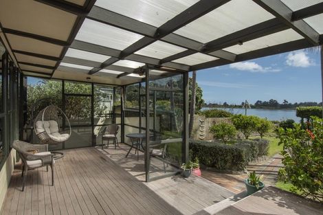 Photo of property in 28 Roretana Drive, Athenree, Katikati, 3177