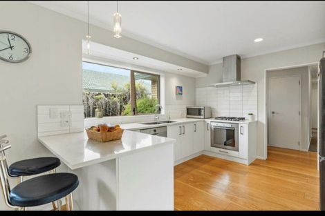 Photo of property in 2/19 Emyvalie Place, Dannemora, Auckland, 2016