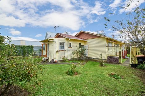 Photo of property in 46 Dahlia Street, Palmerston North, 4410