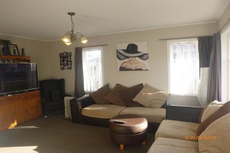 Photo of property in 620a Te Atatu Road, Te Atatu Peninsula, Auckland, 0610