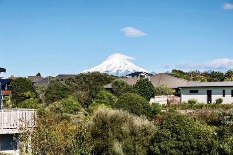 Photo of property in 9a Amy Way, Bell Block, New Plymouth, 4312