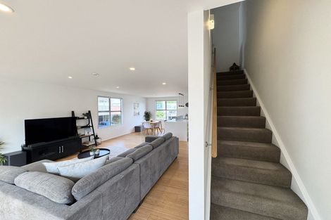 Photo of property in 59 Saddleback Grove, Karori, Wellington, 6012