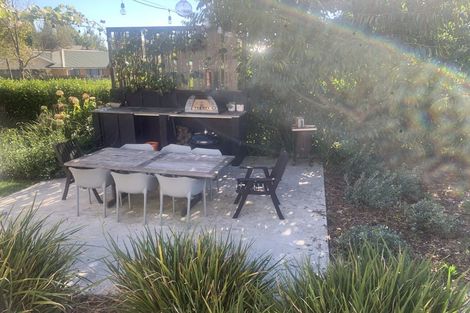 Photo of property in 16 Williamson Street, Cambridge, 3434