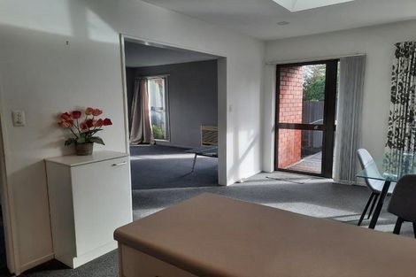 Photo of property in 2 Barrington Street, Somerfield, Christchurch, 8024