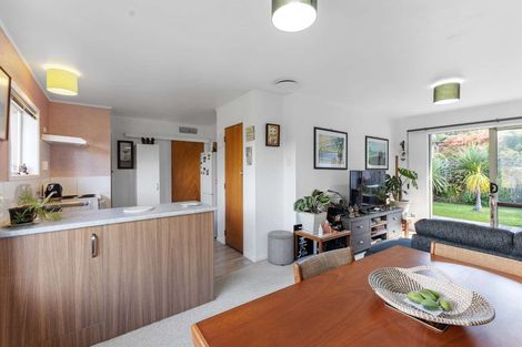 Photo of property in 1/10 Shaldon Crescent, Blagdon, New Plymouth, 4310