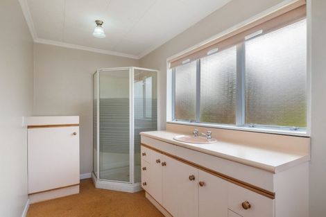 Photo of property in 33 Tuiti Street, Hokio Beach, Levin, 5571