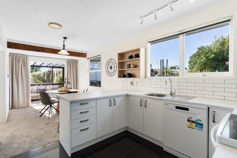 Photo of property in 19 Cherry Road, Bucklands Beach, Auckland, 2014