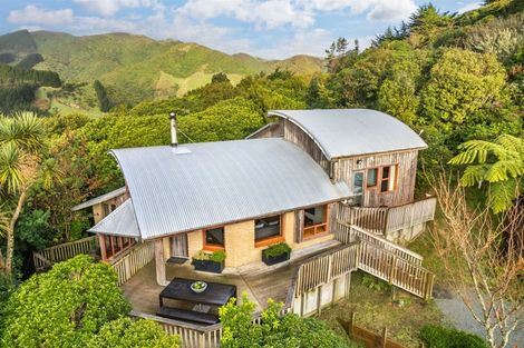 Photo of property in 1151 Paekakariki Hill Road, Paekakariki Hill, Porirua, 5381