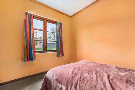 Photo of property in 2 Hobson Place, Takaro, Palmerston North, 4412