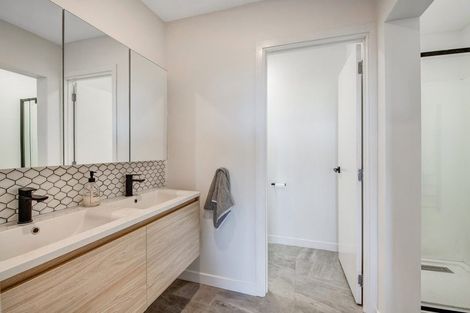 Photo of property in 167 Motutara Road, Muriwai, Waimauku, 0881