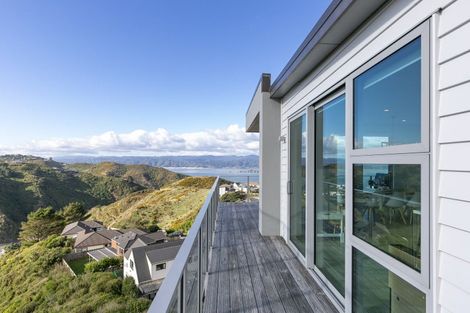 Photo of property in 8 Imran Terrace, Khandallah, Wellington, 6035