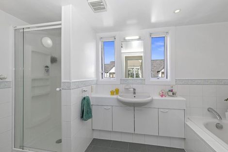 Photo of property in 1/20 Willoughby Street, Woburn, Lower Hutt, 5010