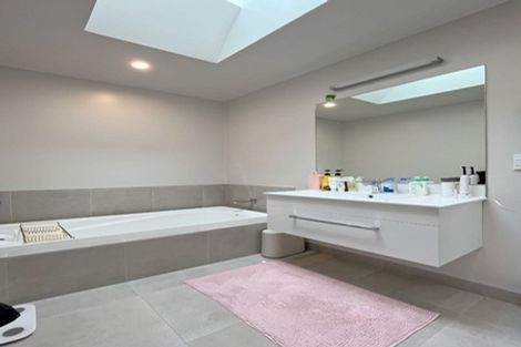 Photo of property in 23 Regiment Road, Papakura, 2110